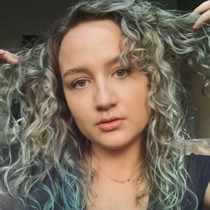 Meet your Posher, Jenessa